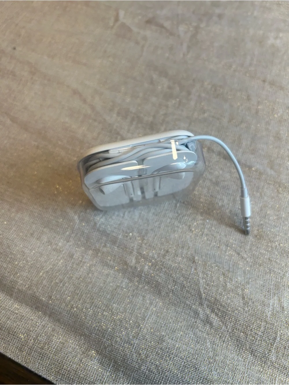 Apple EarPods with the 3.5 mm headphone jack